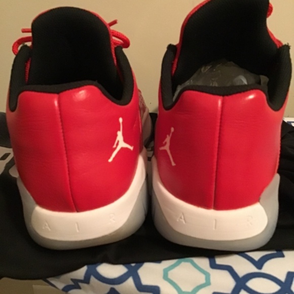 🔥JORDAN, CMFT, size 14, see pictures, new condition, hard size to find🔥🔥 - Picture 3 of 8